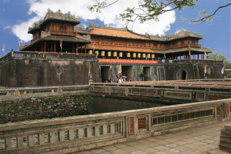Read more about the article Đà Nẵng – Huế – Động Phong Nha/Thiên Đường – Bà Nà – Hội An 5 ngày 4 đêm
